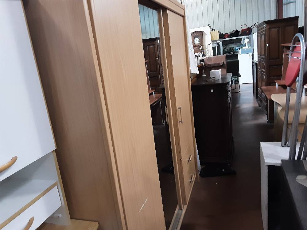 ARMOIRE MODERNE 3P 2T BOIS CLAIR