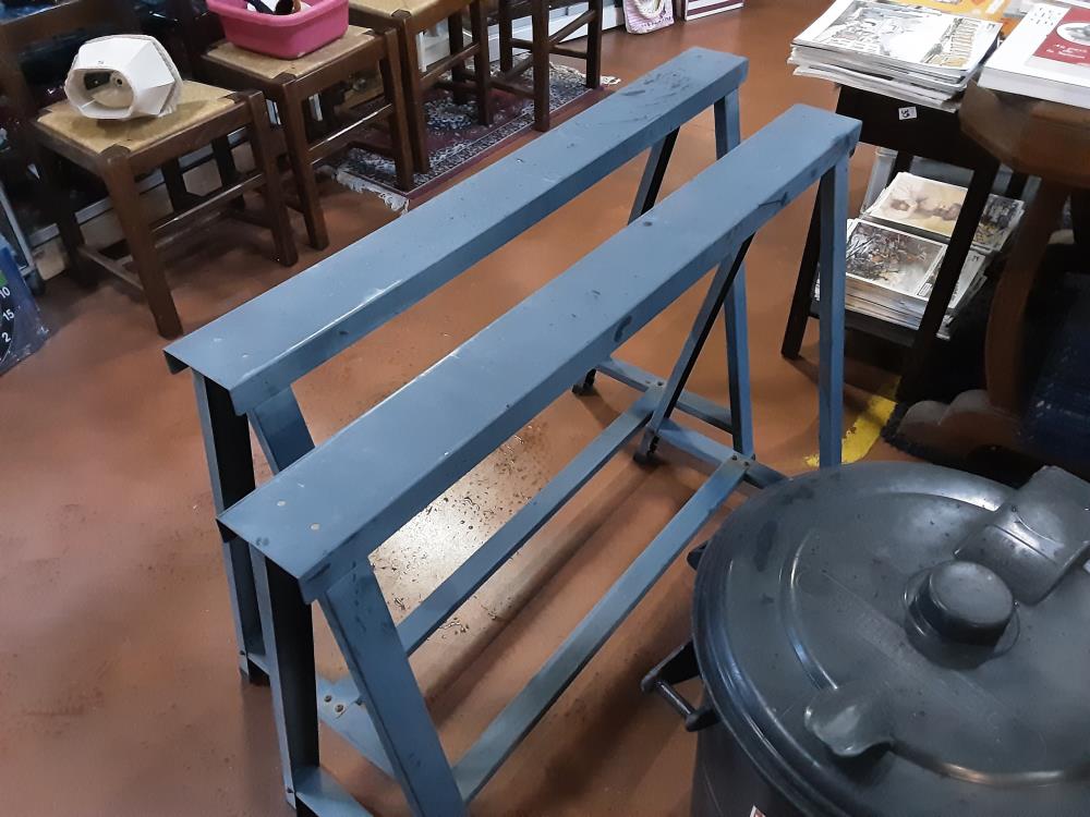 TRETEAUX MÉTALLIQUE 