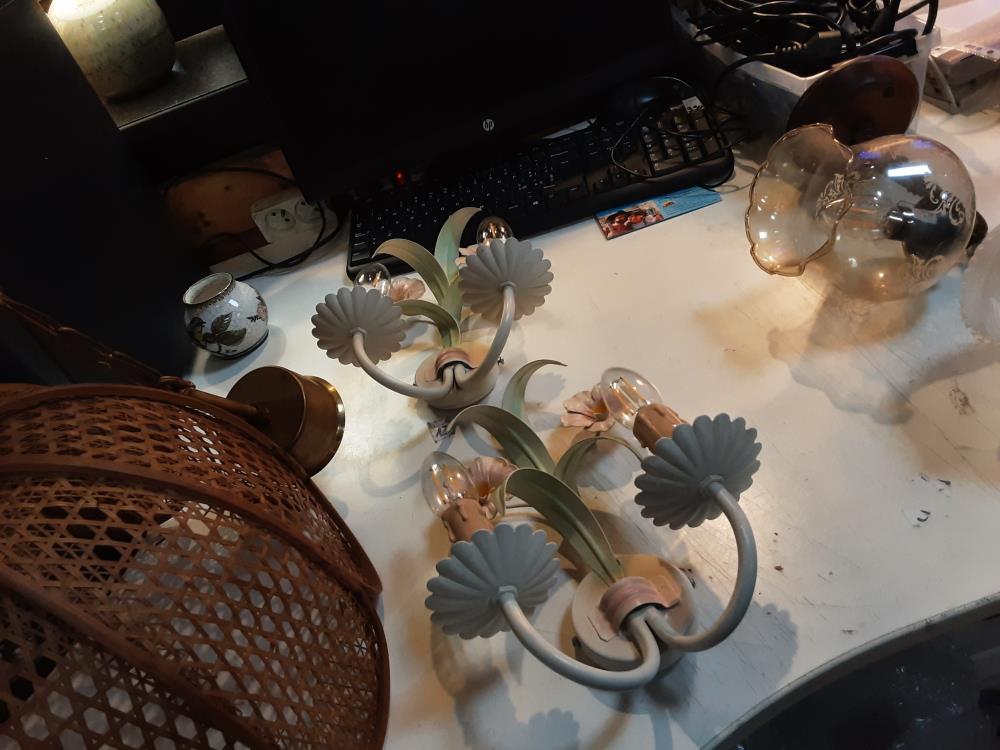 APPLIQUE MÉTALLIQUE FLEURS