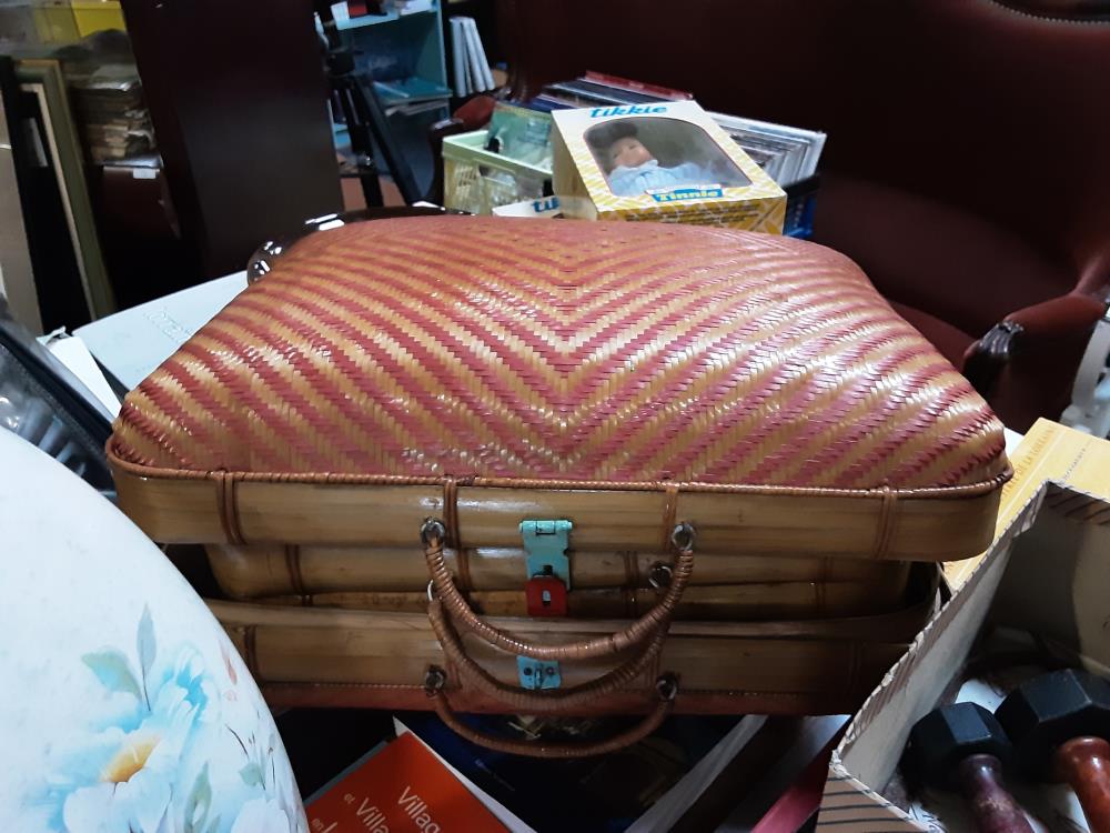 LIT DE 2 VALISETTES OSIER