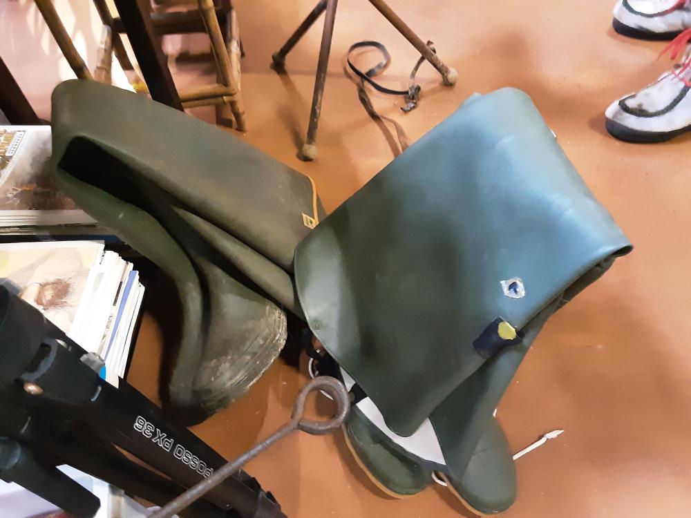 PAIRE DE BOTTES PECHEUR