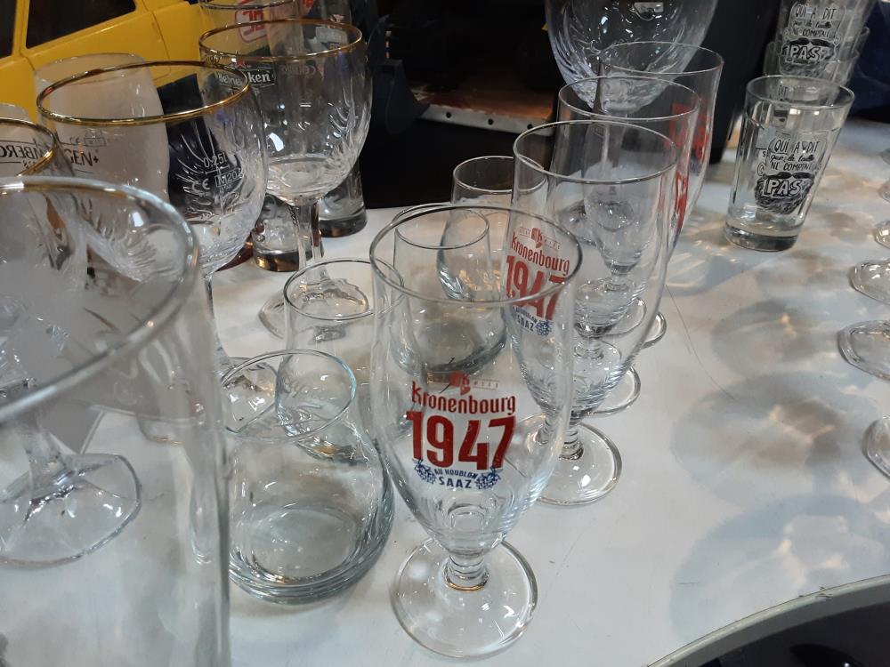 LOT DE 4 VERRES