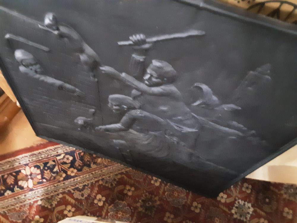 PLAQUE EN FONTE GRAVEE "LA CHASSE AUX CHATS"