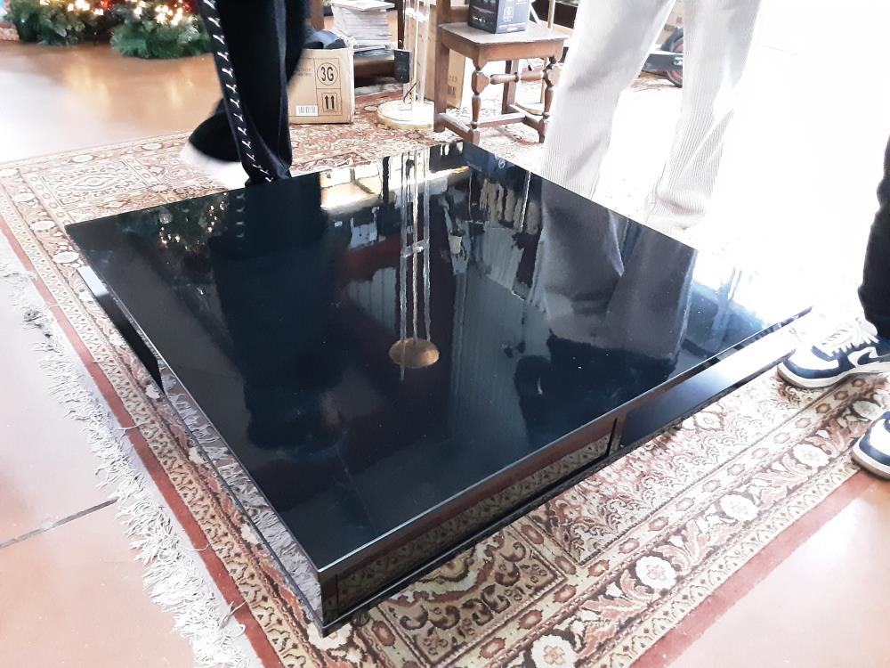 TABLE BASSE NOIR VERRE