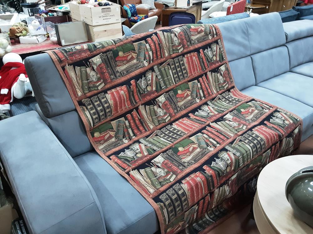 TAPISSERIE BIBLIOTHÈQUE 