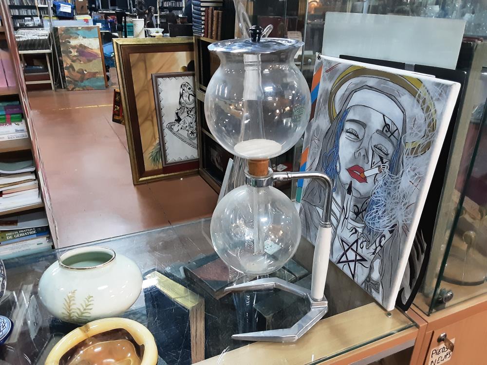 CAFETIERE ANCIENNE HELLEM