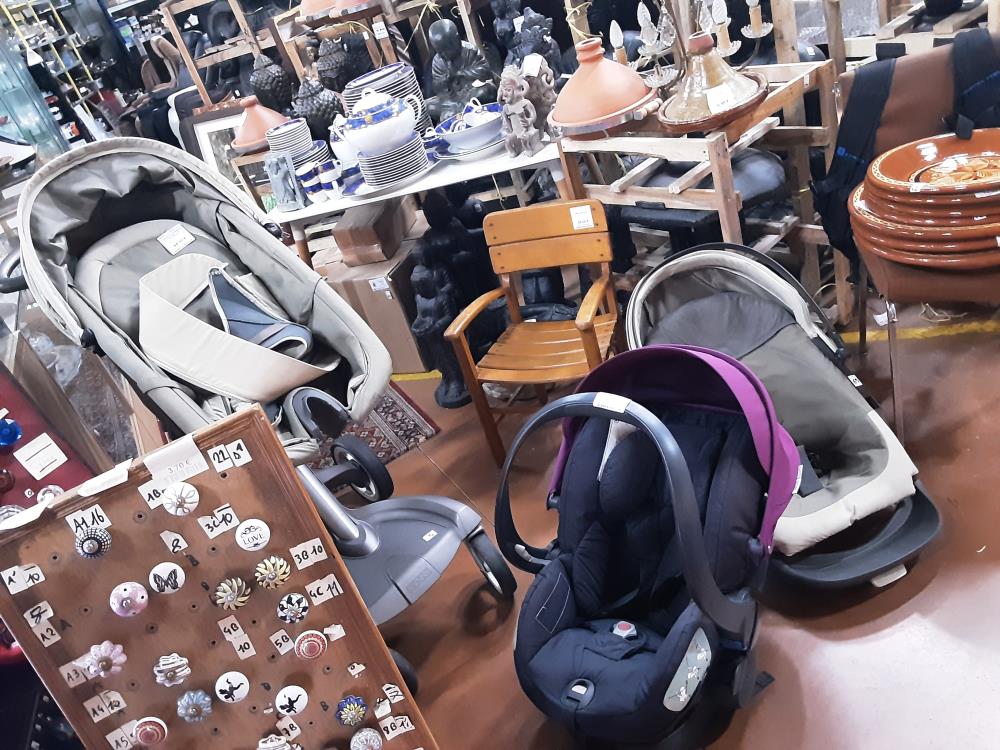 POUSETTE STOKKE + 2 COUFFINS + KIT ÉTÉ/HIVER