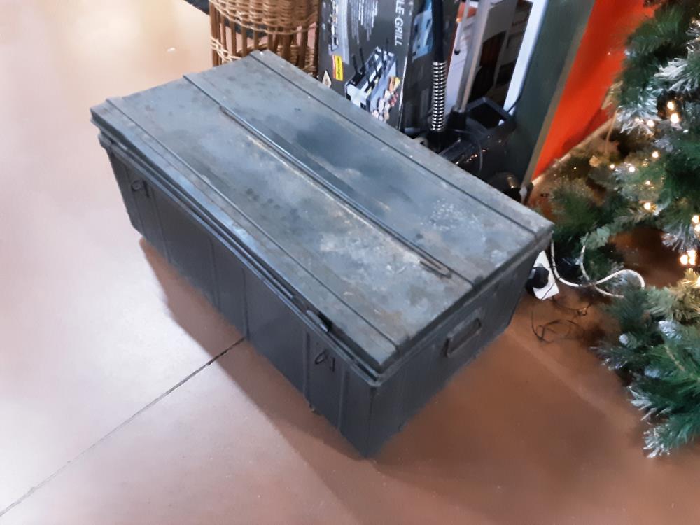 CANTINIERE METALLIQUE