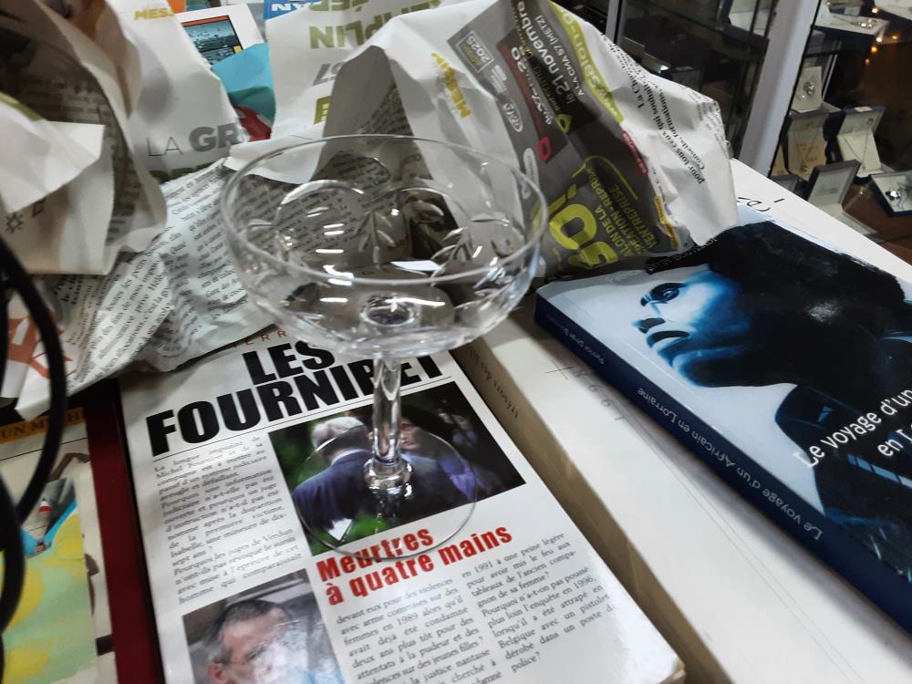 LOT DE 12 COUPES CRISTAL