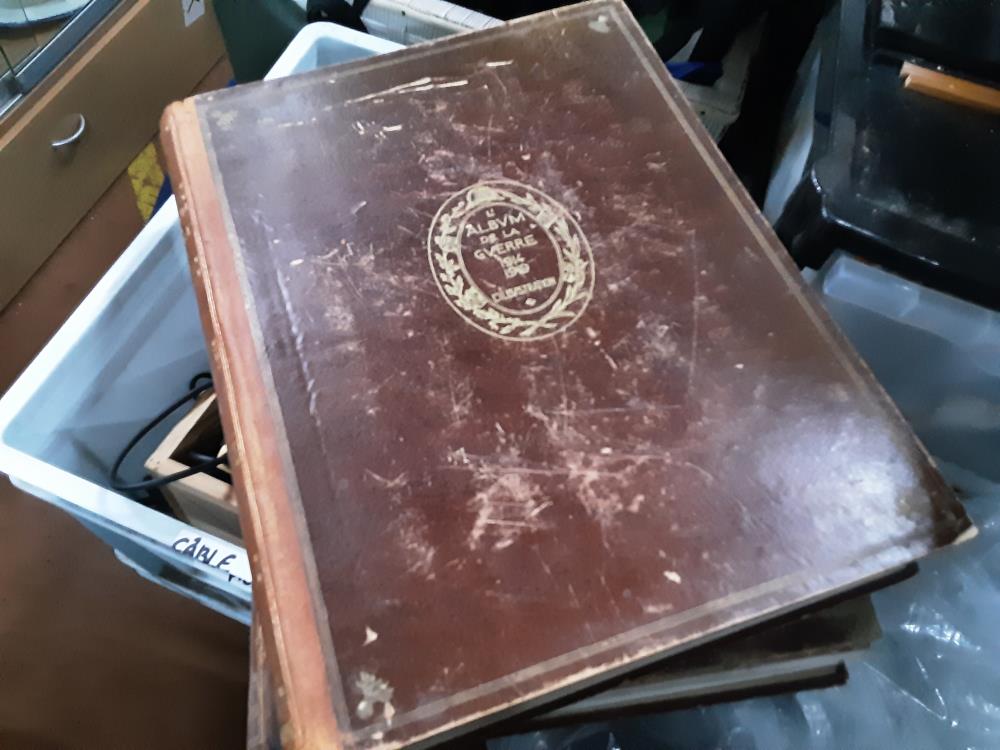 LOT DE 2 LIVRES ANCIENNE ALBUM DE LA GUERRE
