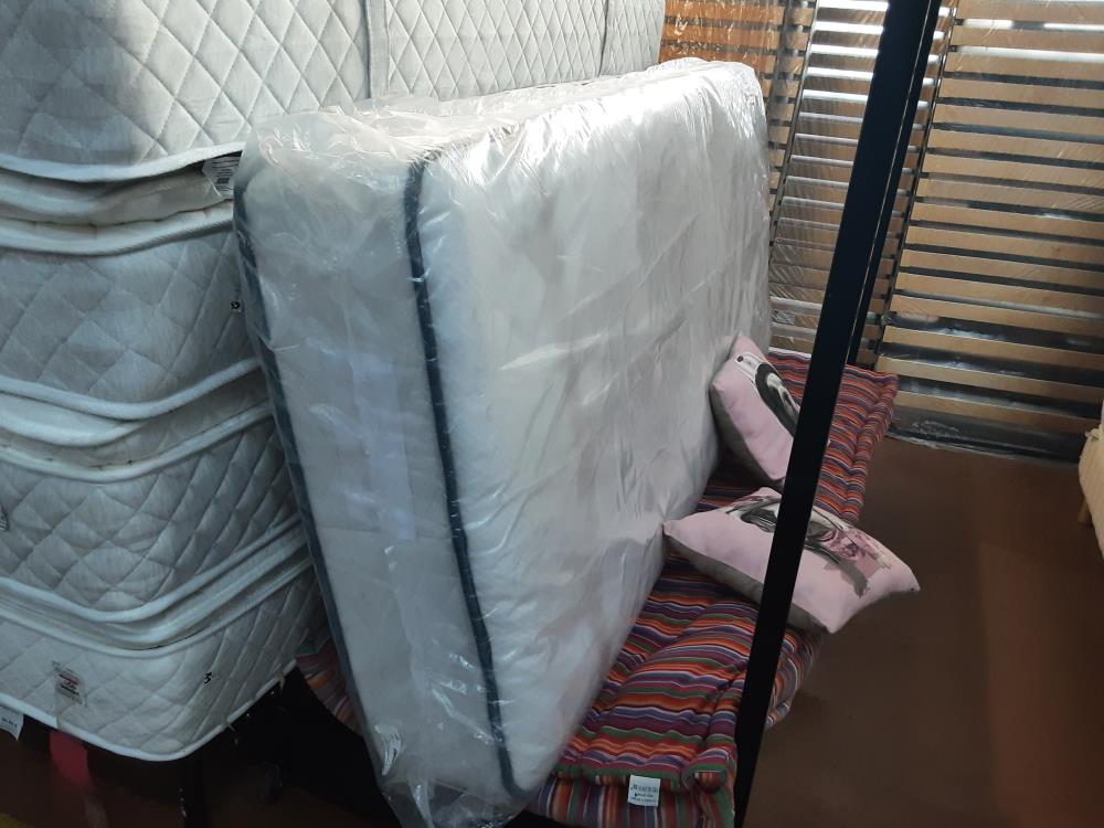 MATELAS RESSORTS EN SACHETS 28CM PN : 360€