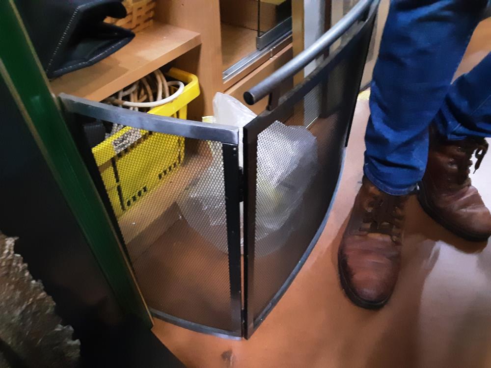 PARE FEUX METALLIQUE