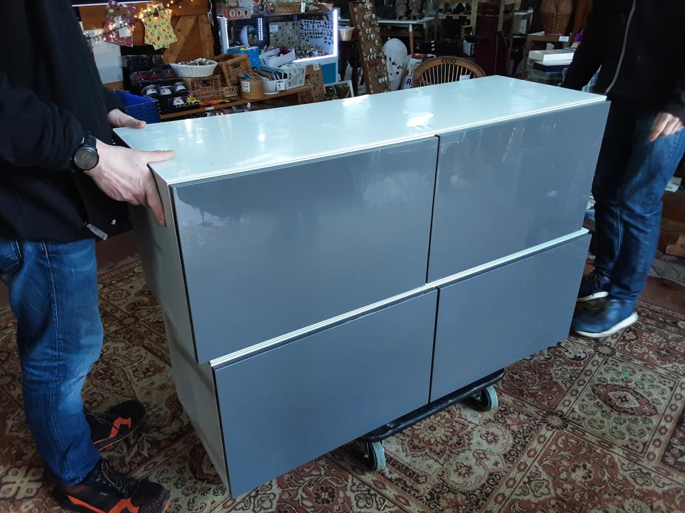 MEUBLE LAQUÉ BLANC MURALE 2P GRISES