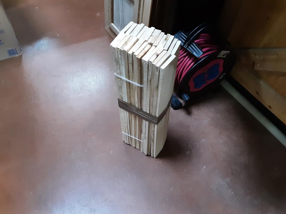 LOT PLANCHES DE BOIS 