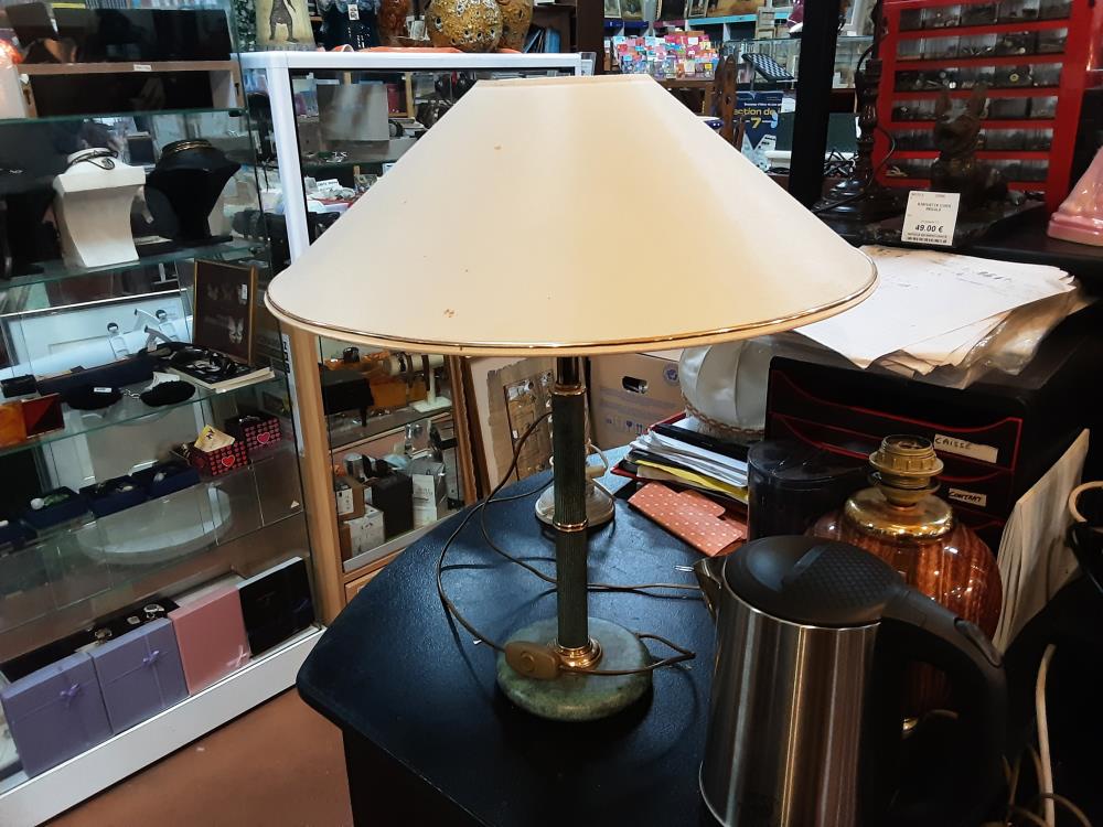 LAMPE PIED VERT