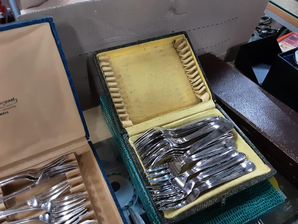 COFFRET FOURCHETTES A DESSERT