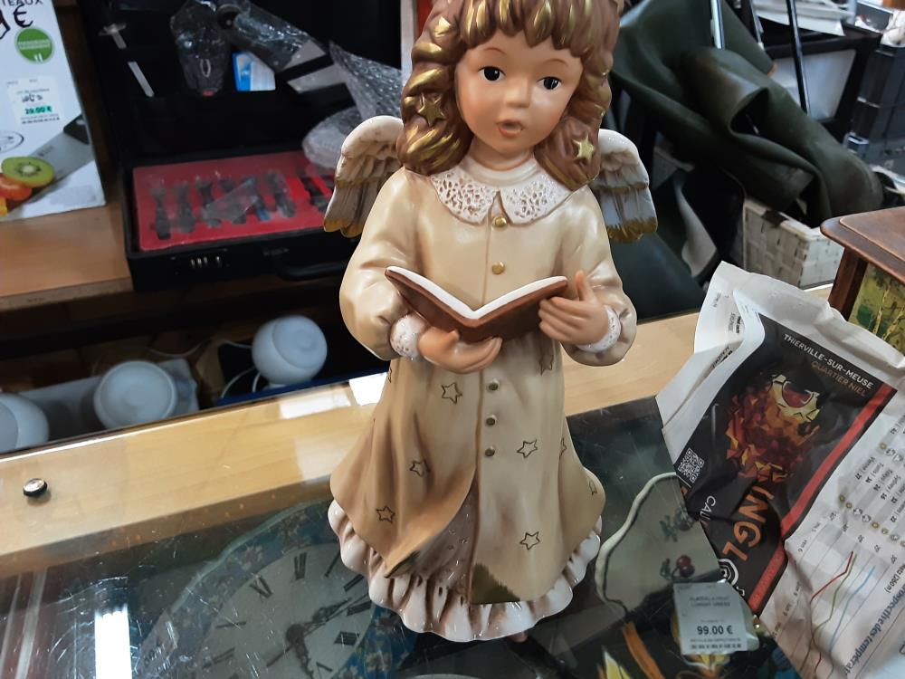 STATUETTE ANGE GOEBEL