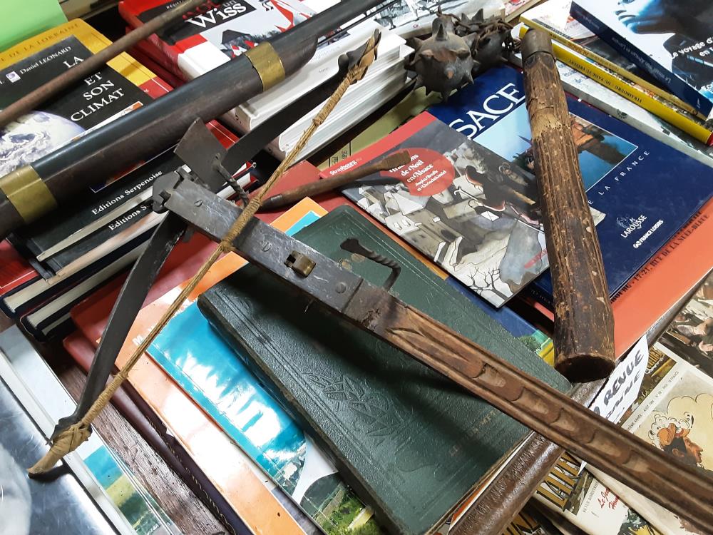 ARBALETTE A ETRIER ANCIENNE