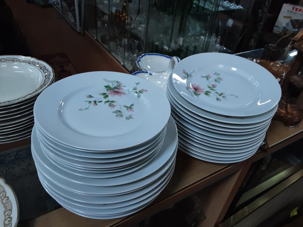 ASSIETTE LAFARGE FLEUR ROSE 