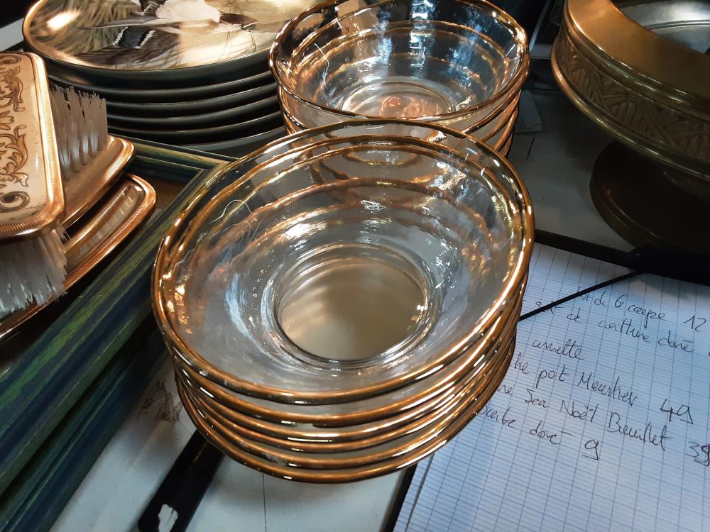 LOT DE 6 BOL VERRE DORE