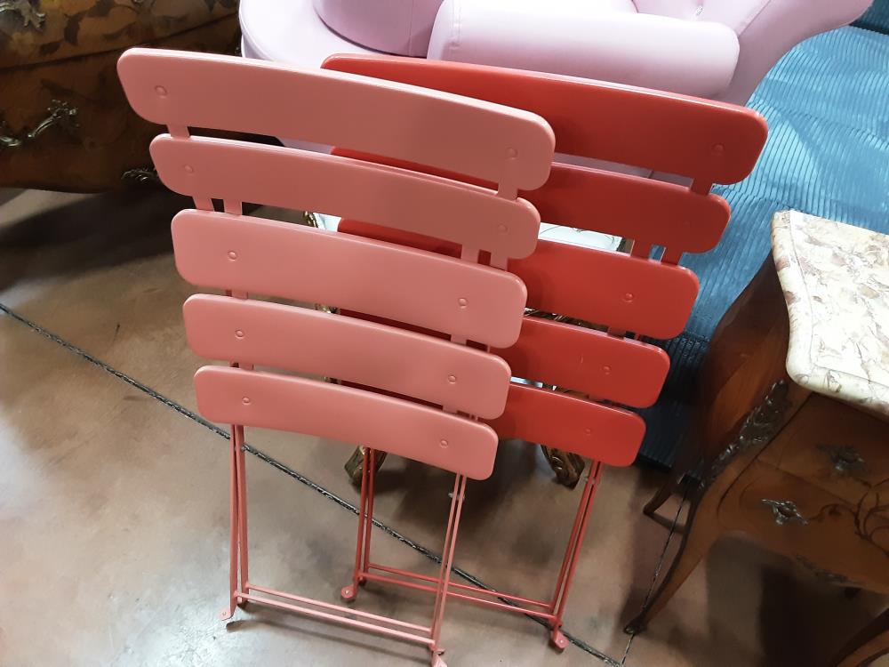 CHAISE METALLIQUE PLIANTE ORANGE