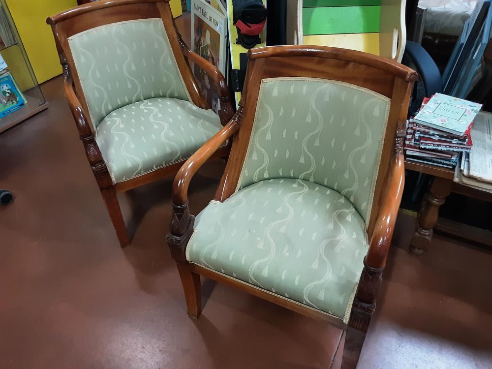 FAUTEUIL COL DE CYGNE