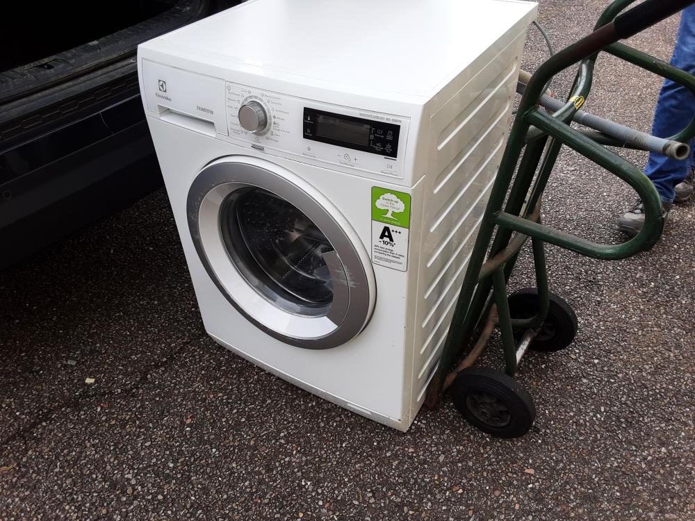 LAVE LINGE ELECTROLUX 8KG 1600RPM