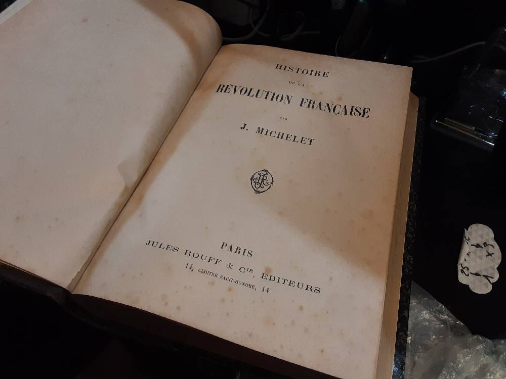 LIVRE "HISTOIRE DE LA REVOLUTION" JULES ROUFF (3 TOMES)
