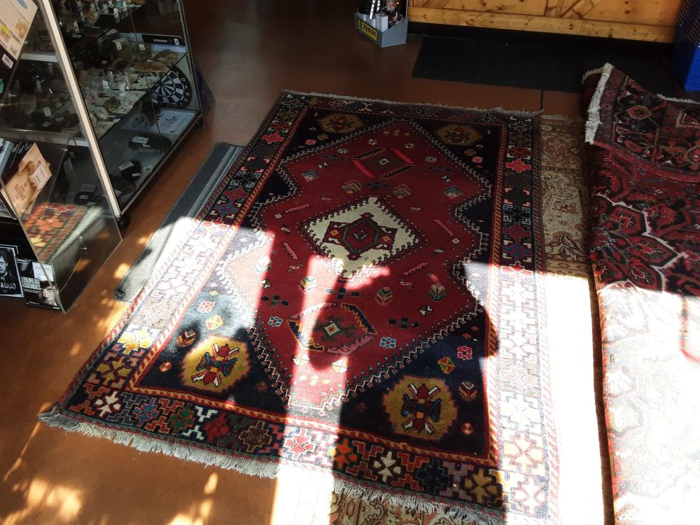 TAPIS LAINE FAIT MAIN ROUGE/BLEU IRAN 215X138