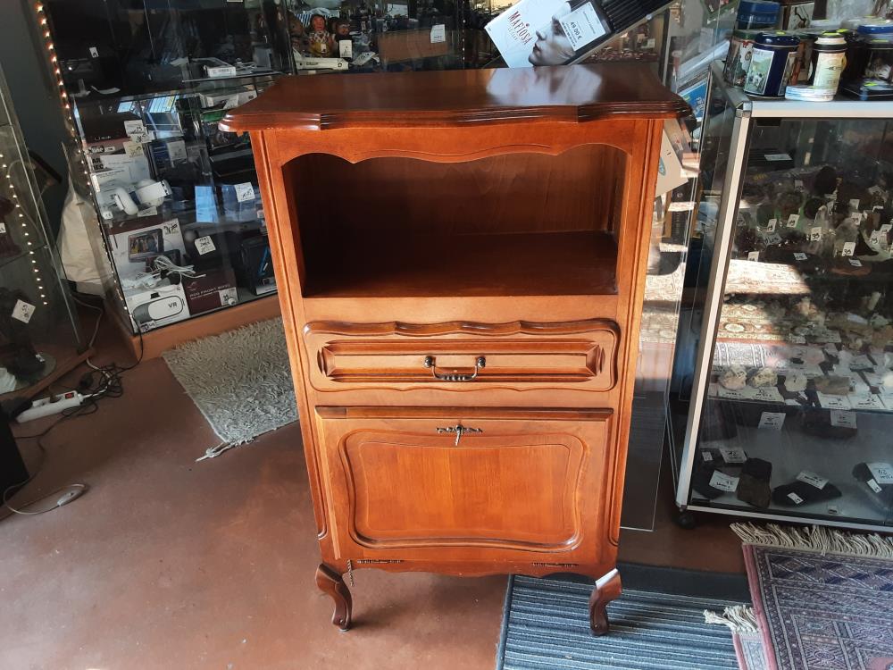 MEUBLE MERISIER 1T 1P + CLEF