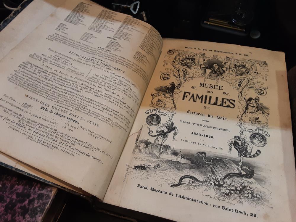 LIVRE "MUSEE DES FAMILLES" 1855