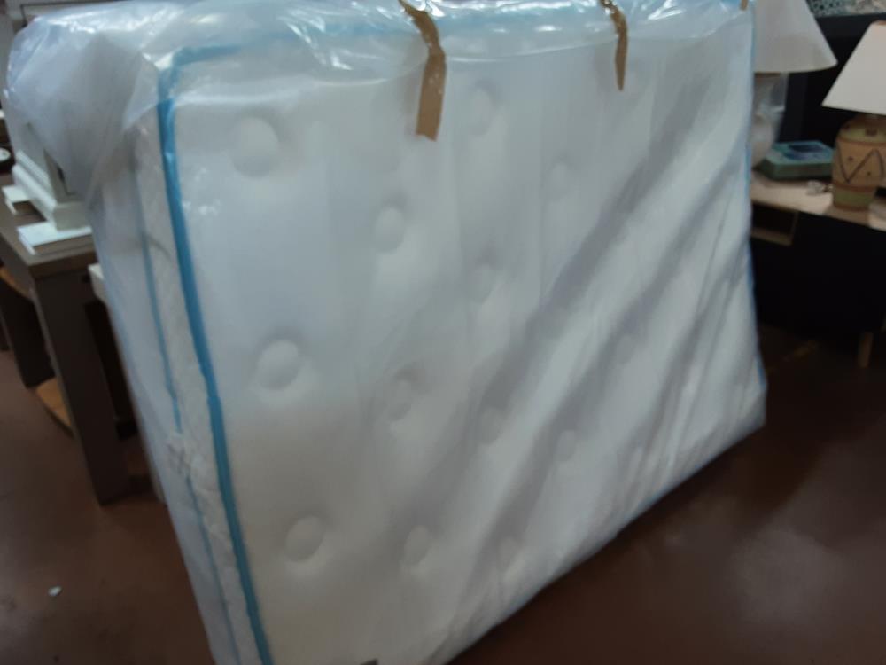 MATELAS 140X190 RESSORTS SACH MEM DE FORME PN249