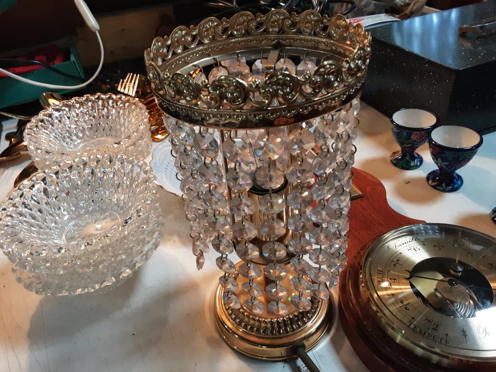 LAMPE DORE PAMPILLES