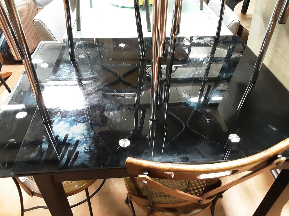 TABLE VERRE CARRÉ 2 ALLONGES