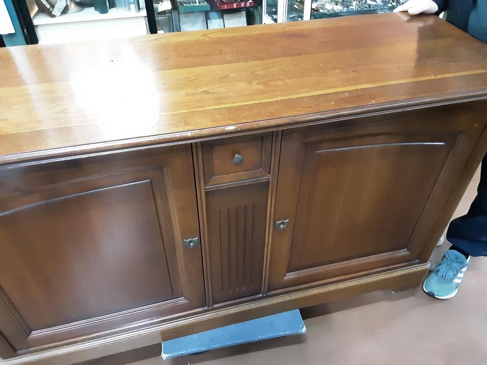 BAHUT TEINTE MERISIER 2P