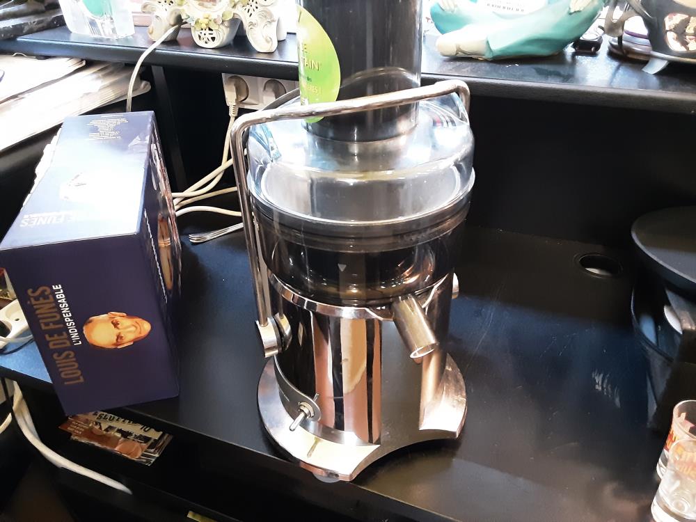 CENTRIFUGEUSE JUICE FOUNTAIN