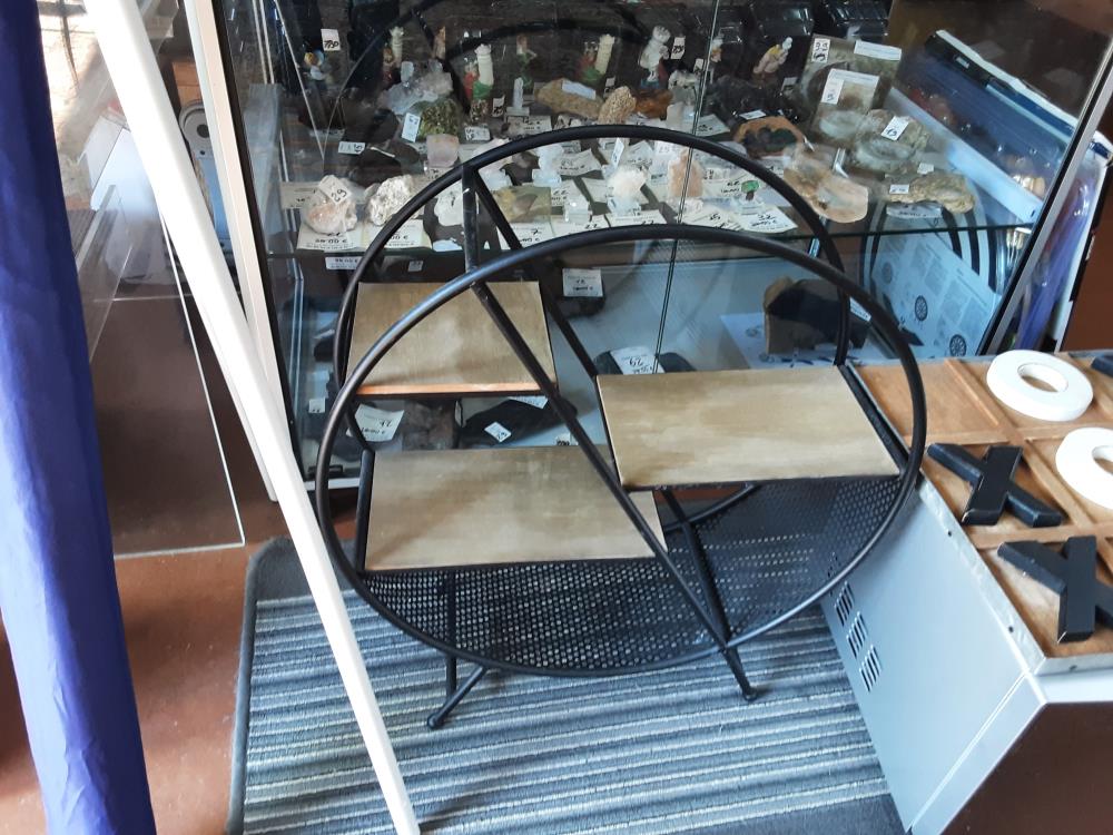 ETAGERE RONDE METALIQUE