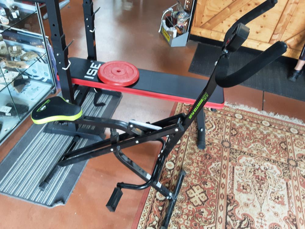 MACHINE A ABDOMINAUX 