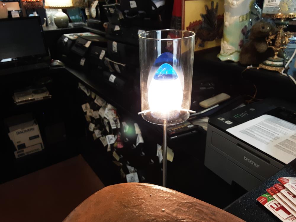LAMPE BLEU