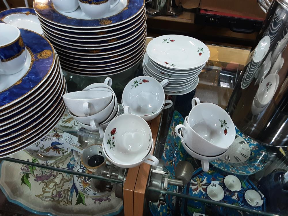 LOT TASSES À CAFÉ + SOUS TASSE