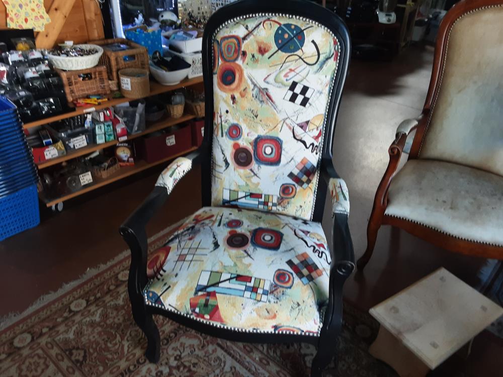 VOLTAIRE TISSUS MOTIFS COLORES 