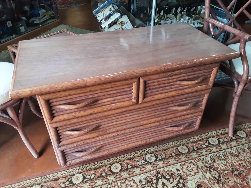 COMMODE BAMBOU ROTIN ROSE 