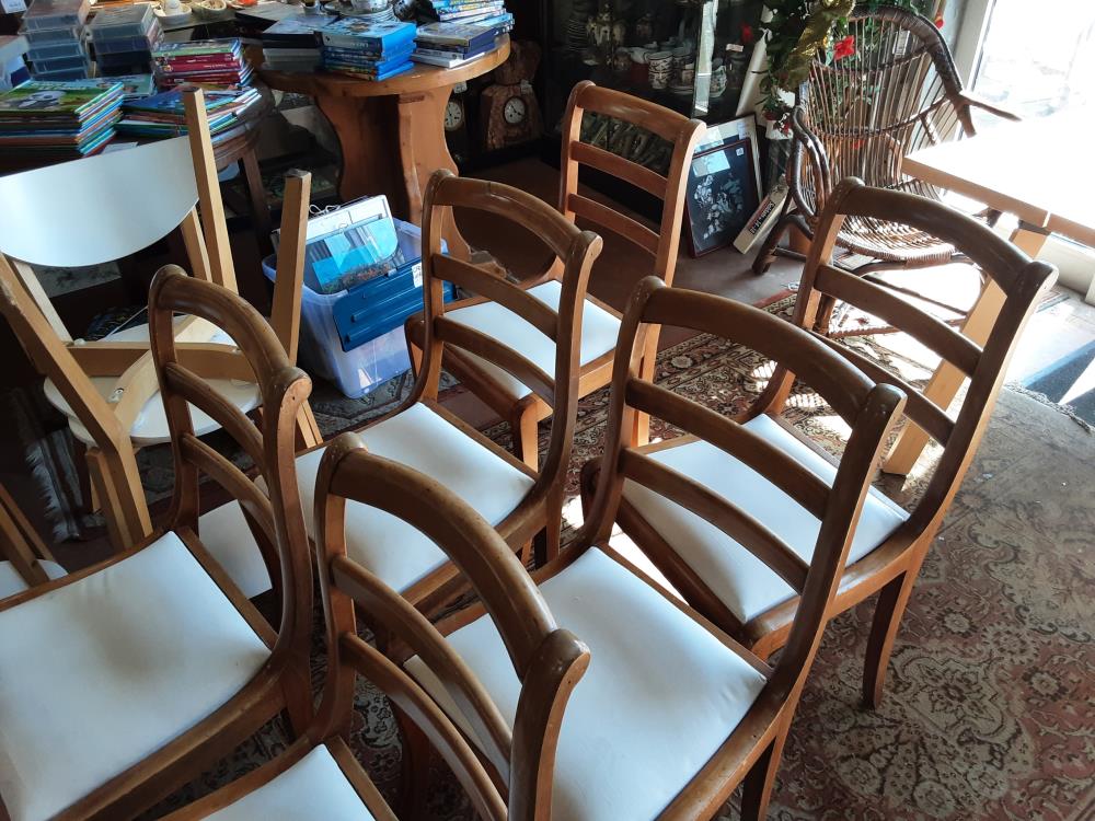 CHAISE BOIS ASSISE BLANCHE
