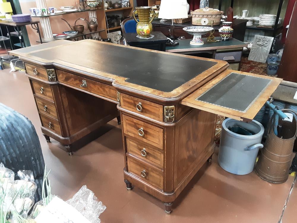 BUREAU NOYER 9 TIROIR + CLEF