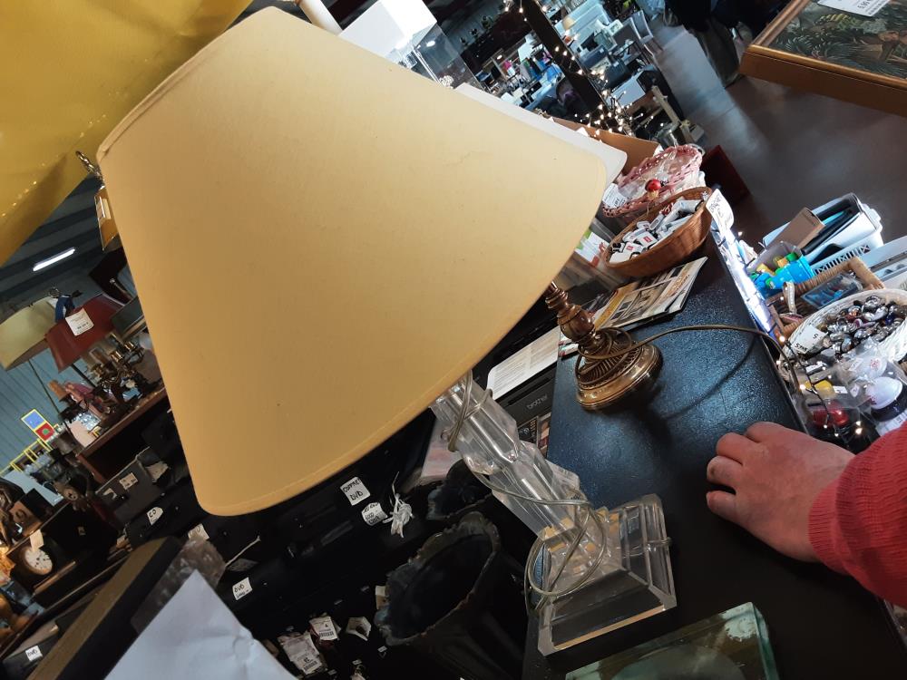 LAMPE TRANSPARENT 