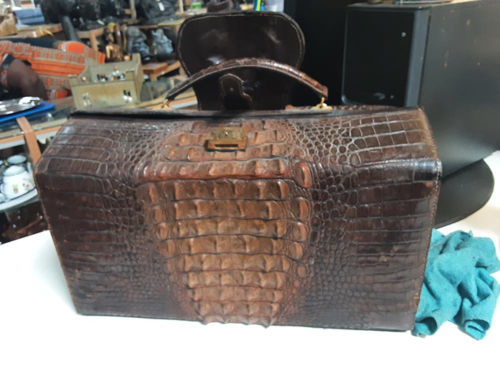 PORTE DOCUMENT CROCODILE