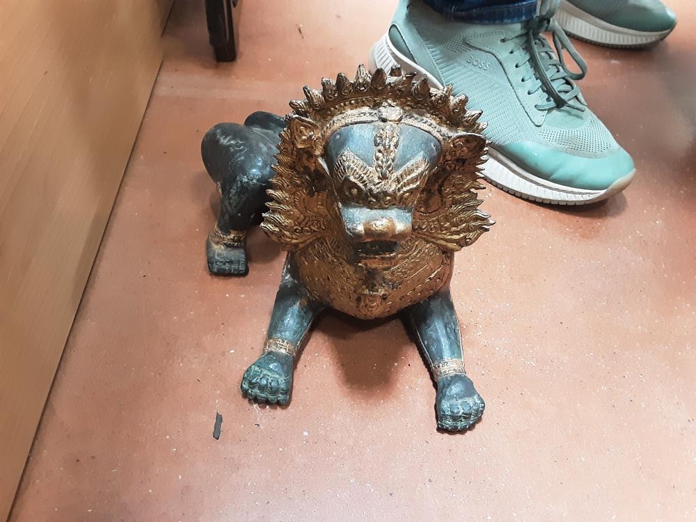 LION MÉTALLIQUE