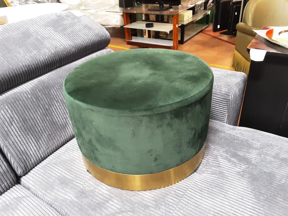 POUF VELOUR VERT