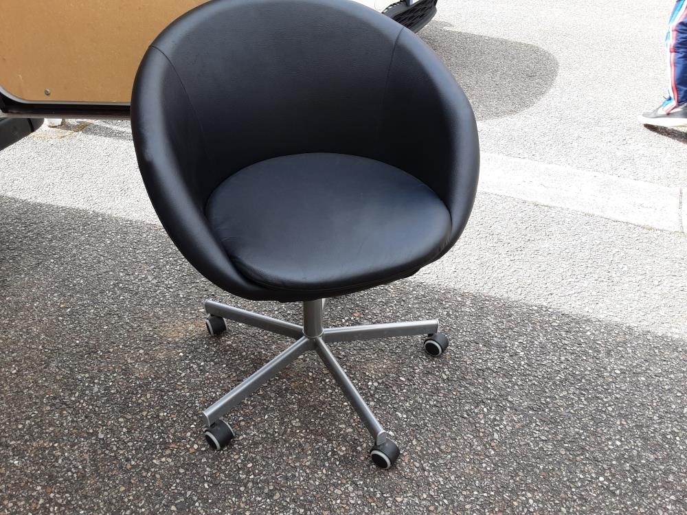FAUTEUIL NOIR 