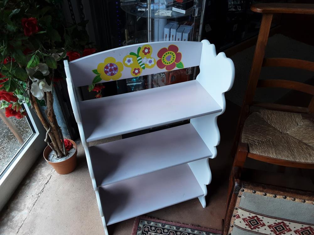 ETAGERE ENFANT 